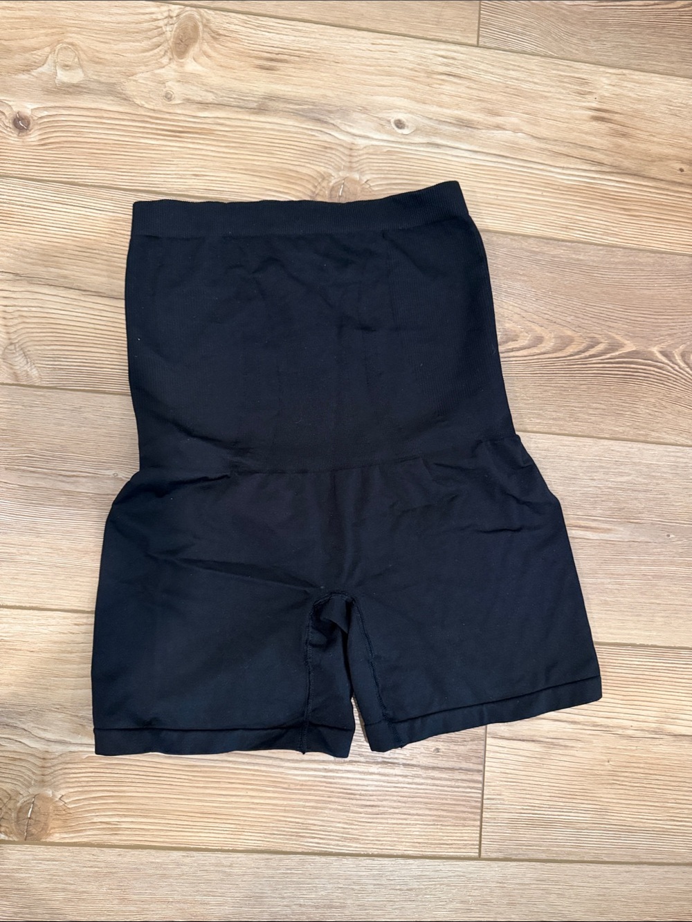 BLANQI Maternity black bike shorts